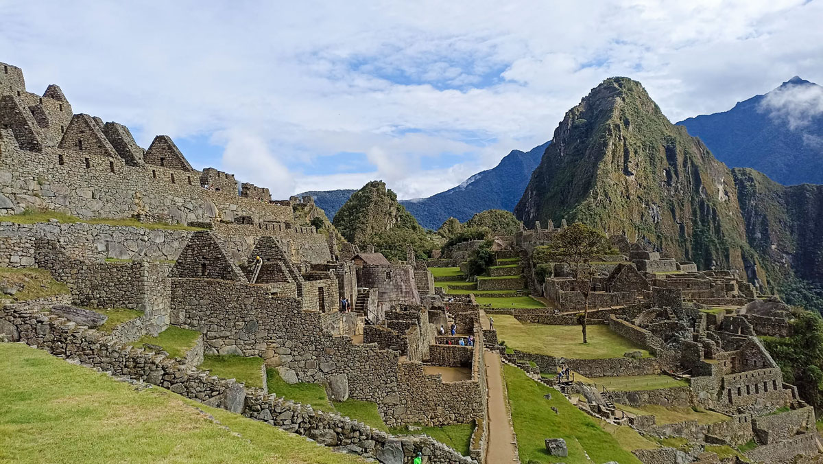 Lares vs Inca Trail